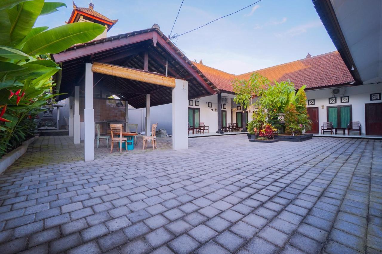 Kos Bulan Bali Hotel Kuta  Bagian luar foto