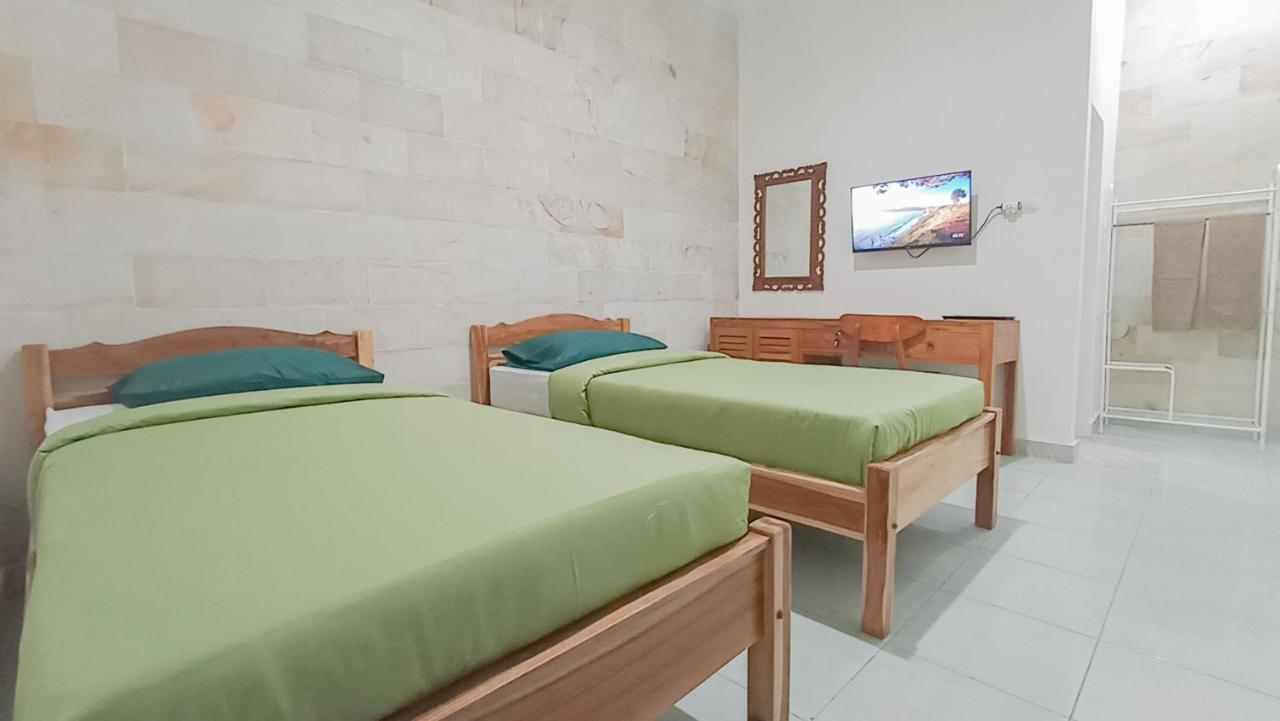 Kos Bulan Bali Hotel Kuta  Bagian luar foto